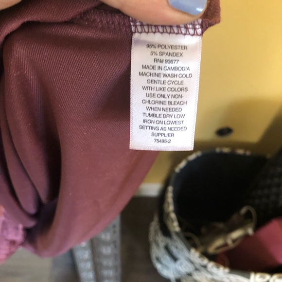 ANA Velvet DRESS - Picture 9 of 9